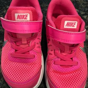 Girls Nike sneakers size 10c